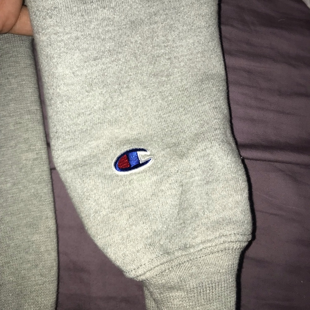 Crew neck - Picture 2 of 3